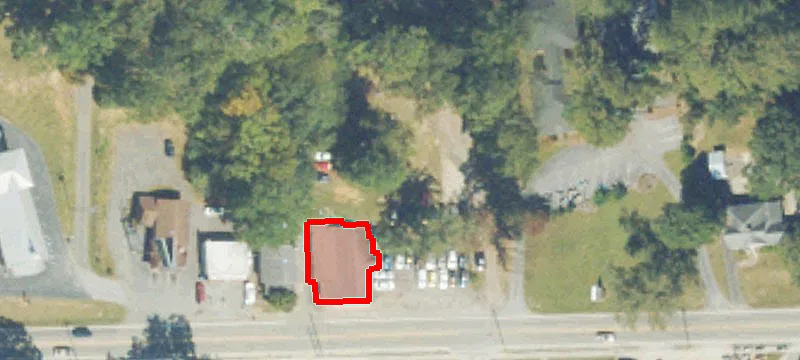 395 Memorial Dr