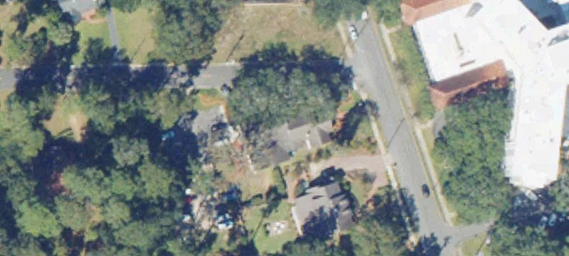 900 Gordon Ave