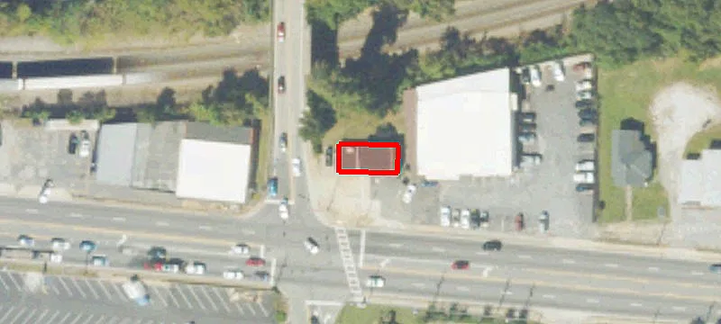 890 Veterans Memorial SW Hwy