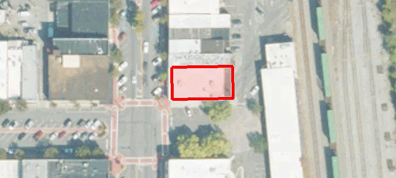 200 Hamilton St