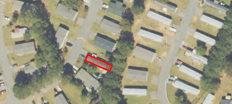 200 Willow Ln