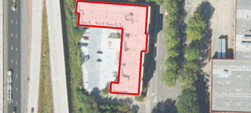 915 Crestline Pkwy