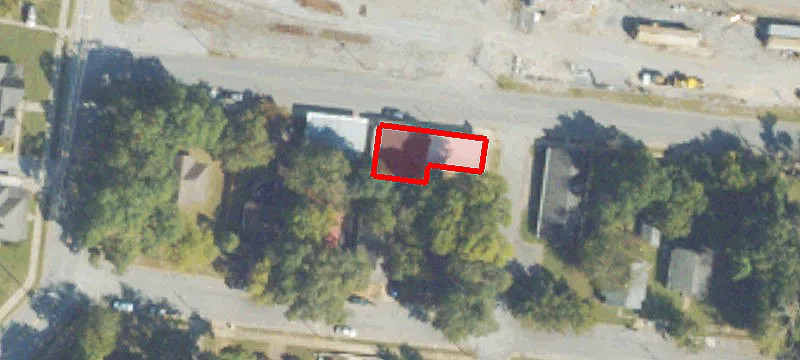125 College St
