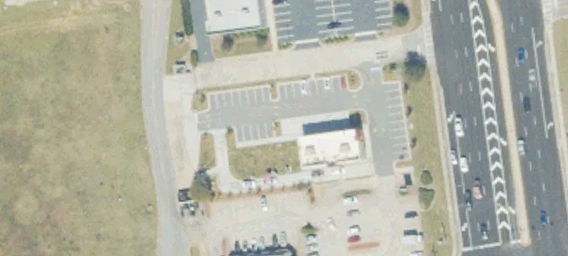 1443 Expy Expressway