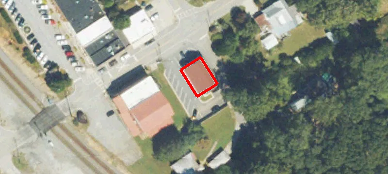 162 Main St