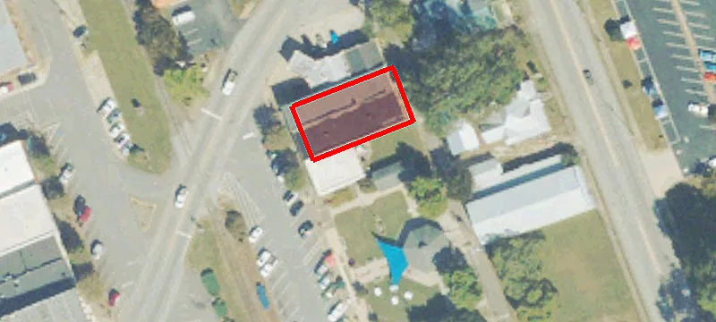 1226 Main St