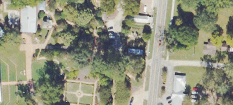 1828 Hwy 42nd S