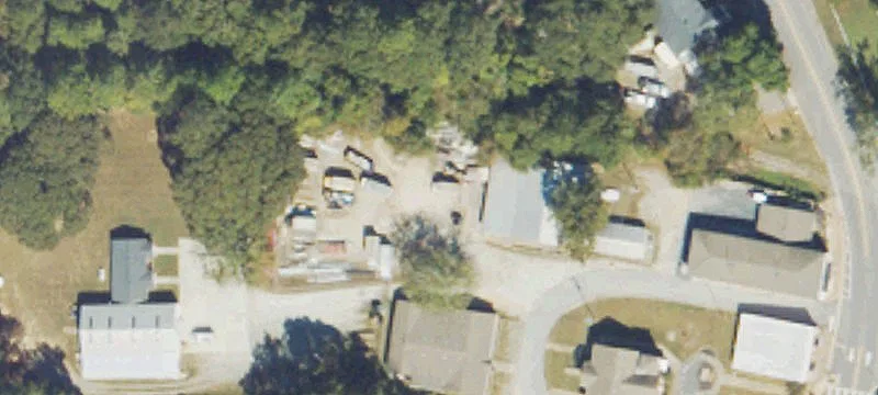 109 Church Aly