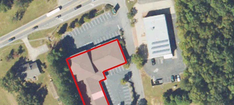 7768 Cumming Hwy