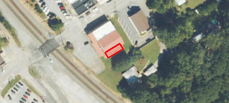 140 Main St