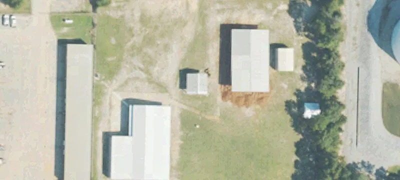 1806 Oakridge Dr