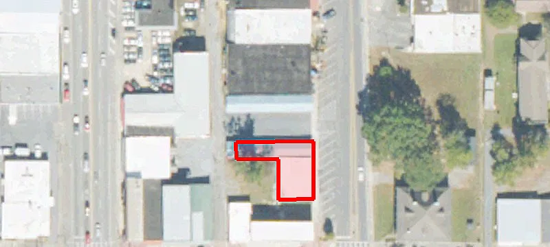 211 2nd Ave