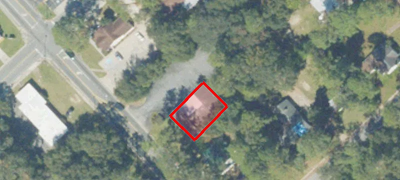 304 Riverside Dr