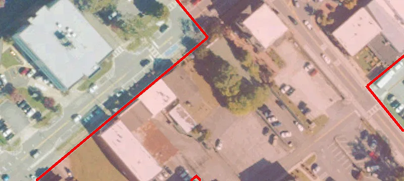 43 Main St
