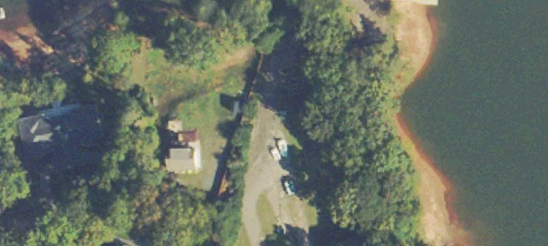 868 Lakeland Dr