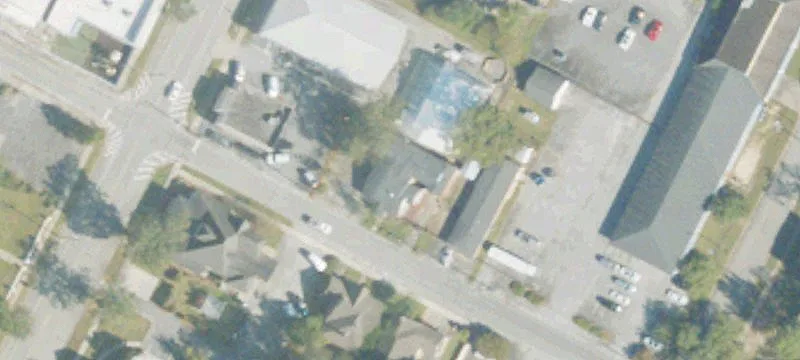 204 3rd St
