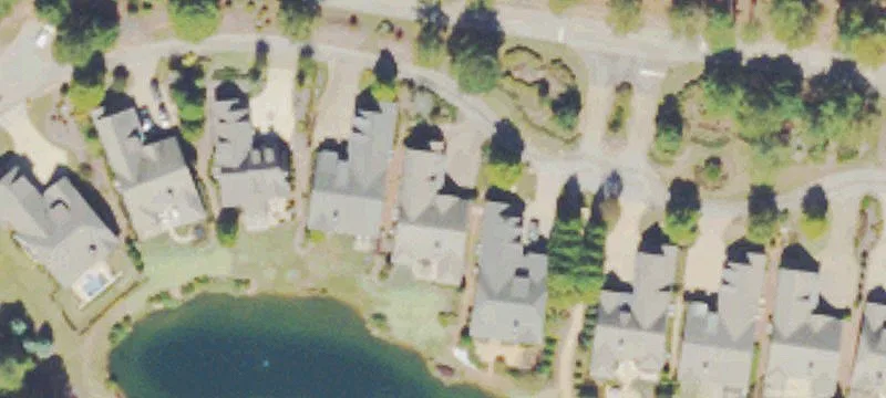 110 Arbors Ln