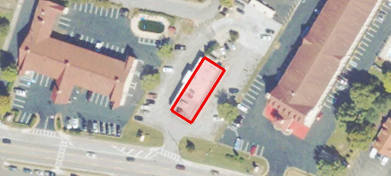 8252 Main St