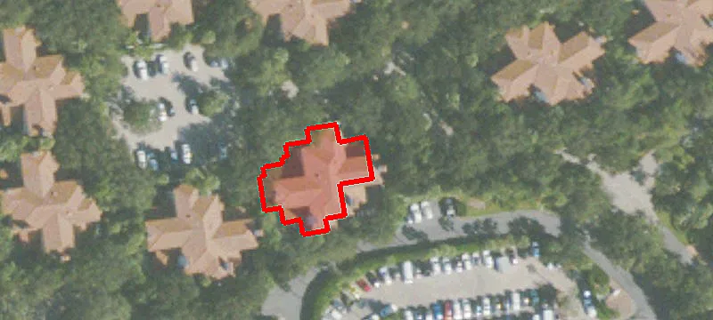 901 Cottages Ln