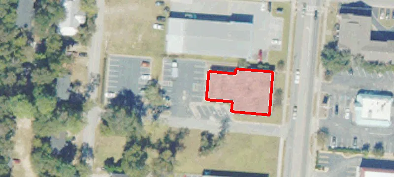 305 Main St
