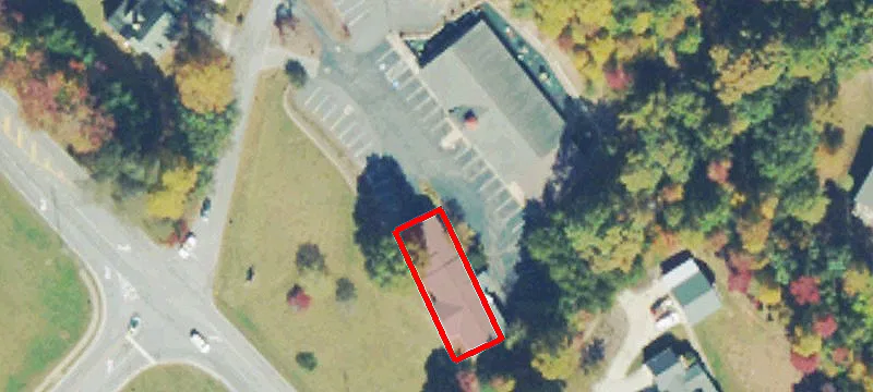 50 Woodlawn Dr