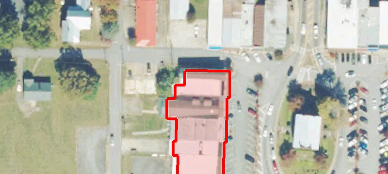 6 Courthouse Sq