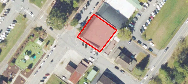 823 Main St