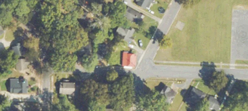 301 Reece NE St