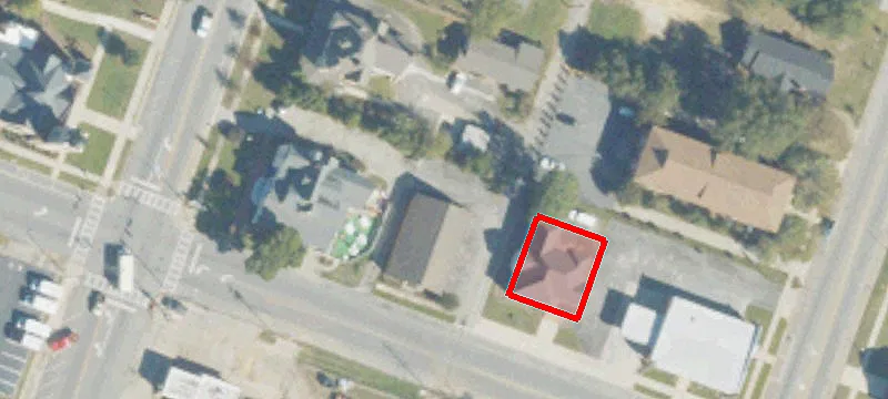 207 4th E St
