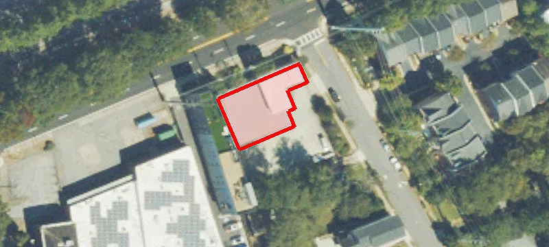 425 College Ave