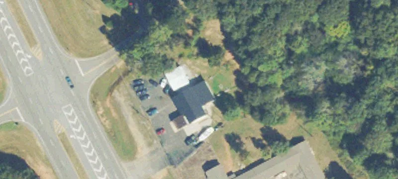 2105 Commerce Hwy 441