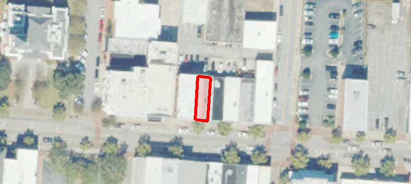 39 Main St