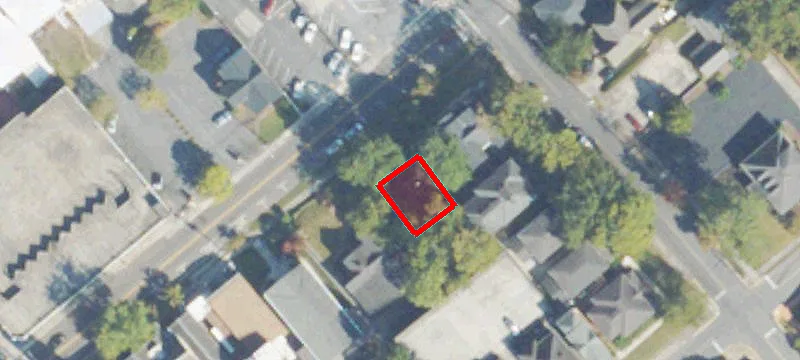 410 1st St