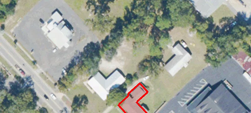 643 Main St