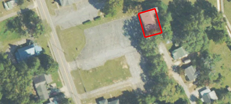 457 Pond St
