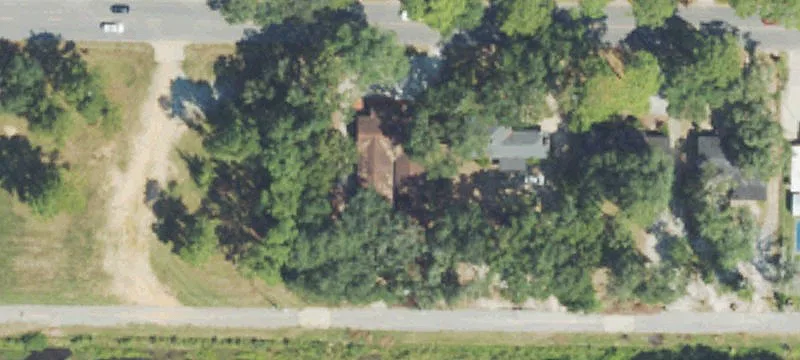 1304 Whispering Pnes Rd