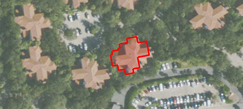 902 Cottages Ln