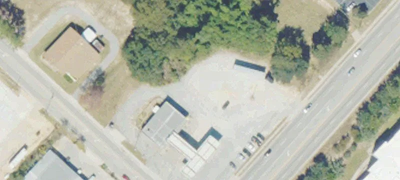725 Main St