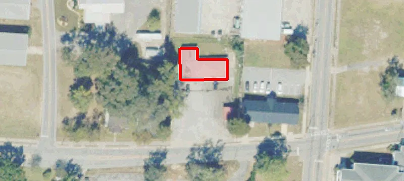 121 Main St