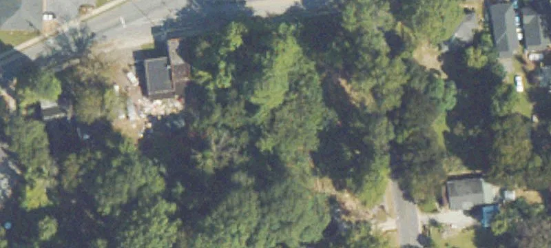 220 Kingston NE Ave