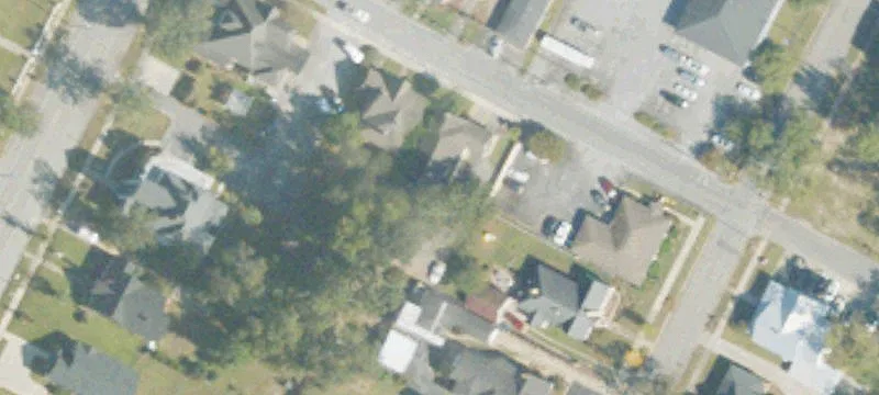 207 3rd St