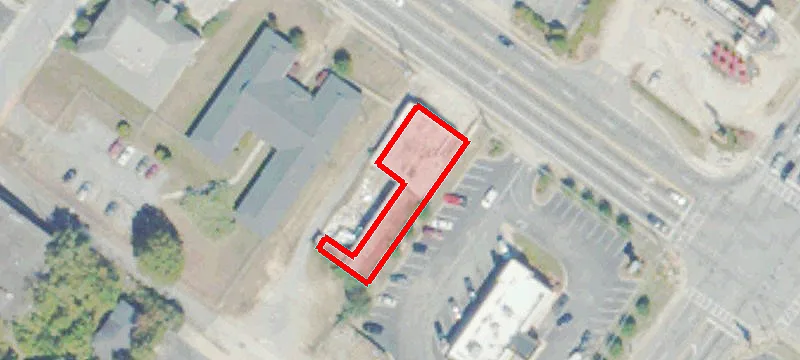 946 Riverside Dr