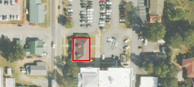 104 College St