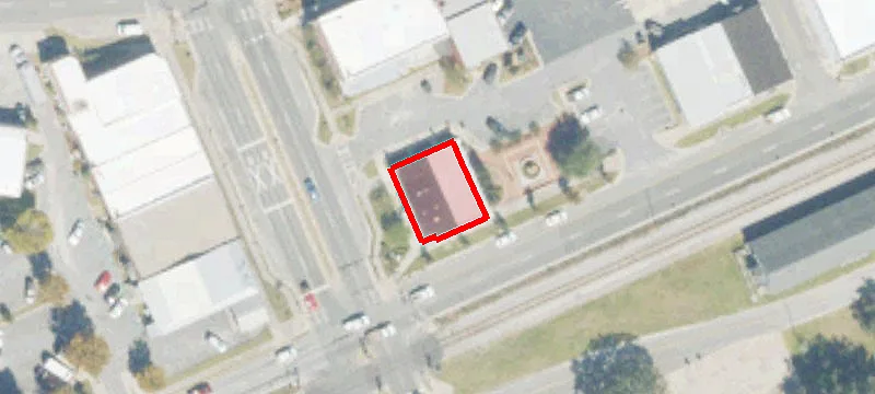 15 Plant Ave