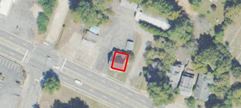 1161 Riverside Dr
