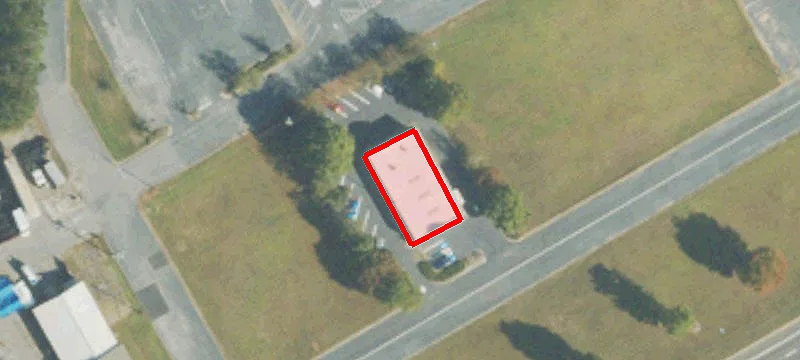 114 Bullsboro Dr