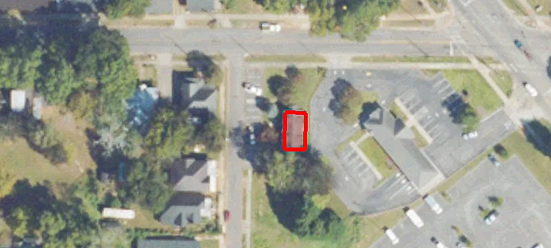 8th E NW Dr