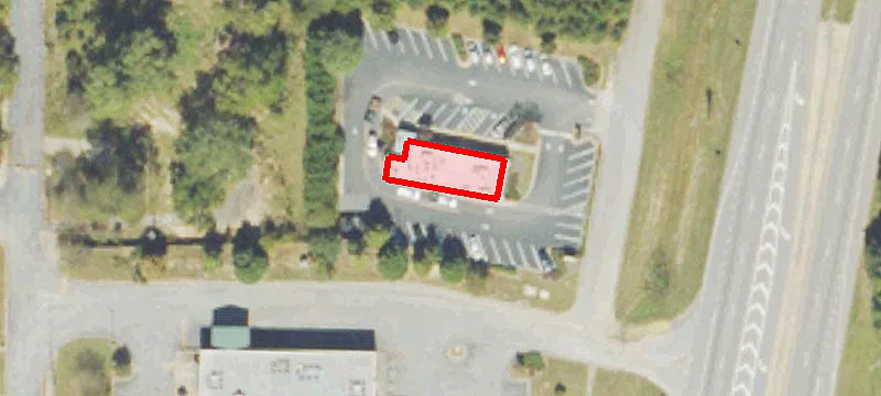 595 Veterans Pkwy