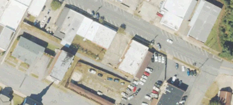 28 Main St