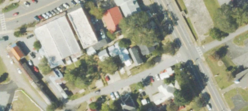 87 Main St